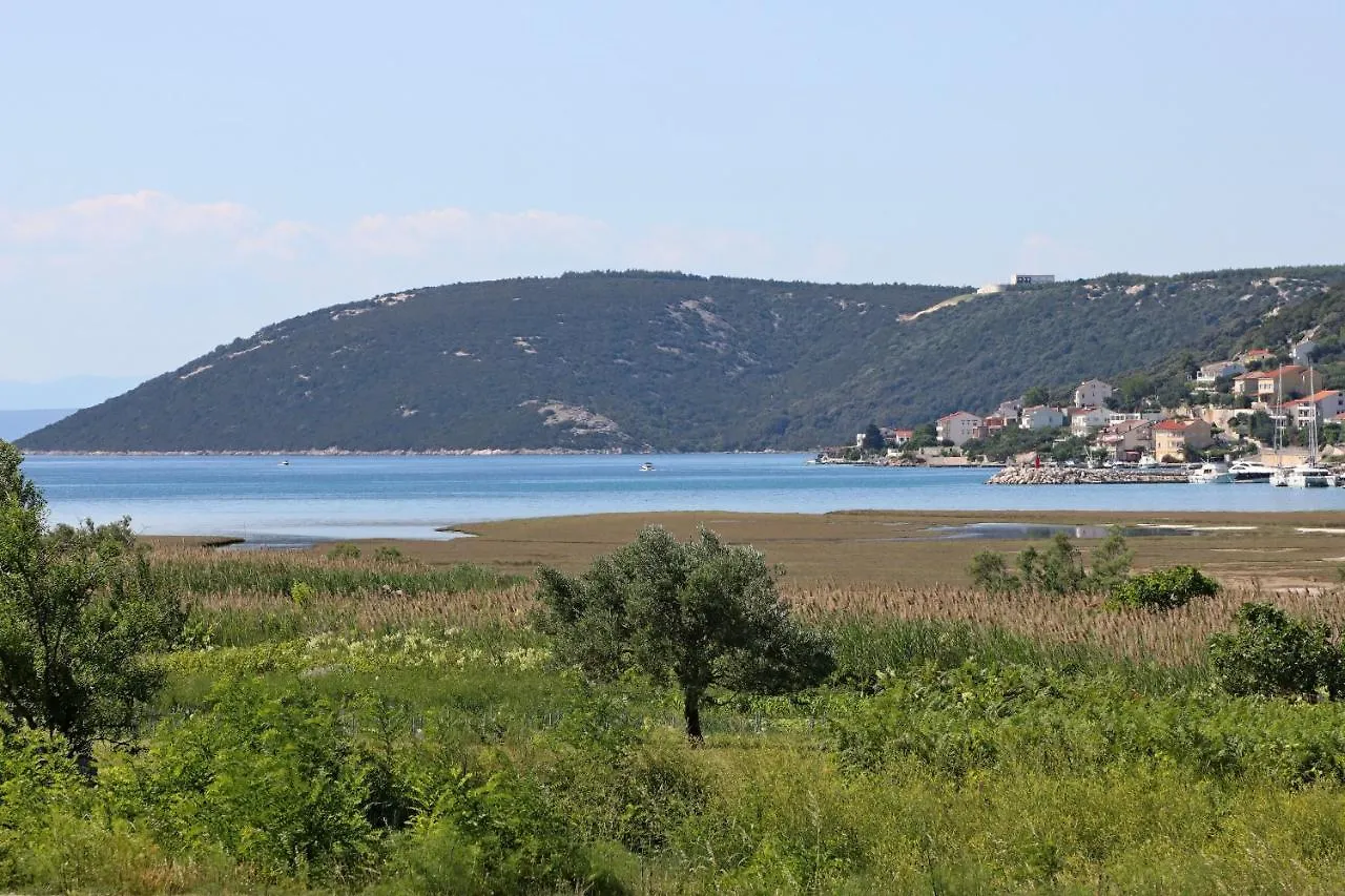Apartments With A Parking Space Supetarska Draga - Donja, Rab - 4966 0*,