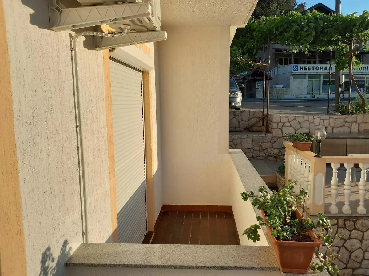 Apartments With A Parking Space Supetarska Draga - Donja, Rab - 4966